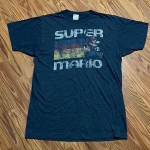 Nintendo Super Mario t-shirt size Large